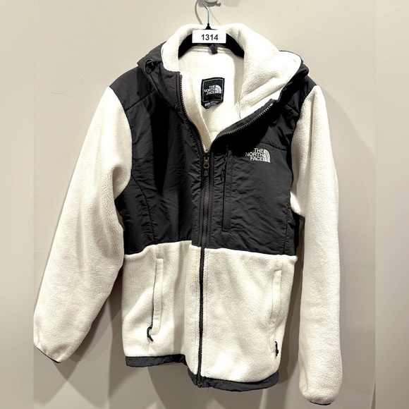 The North Face women’s Retro Denali hoodie Jacket
